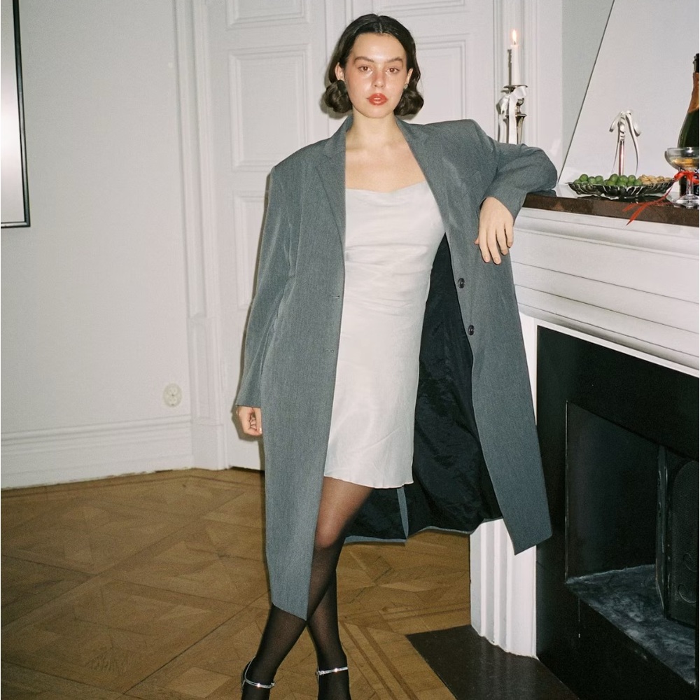 NEW Djerf Avenue Forever Coat Long Button Oversized Blazer in Grey size small - Picture 4 of 14